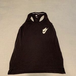 black nike tank